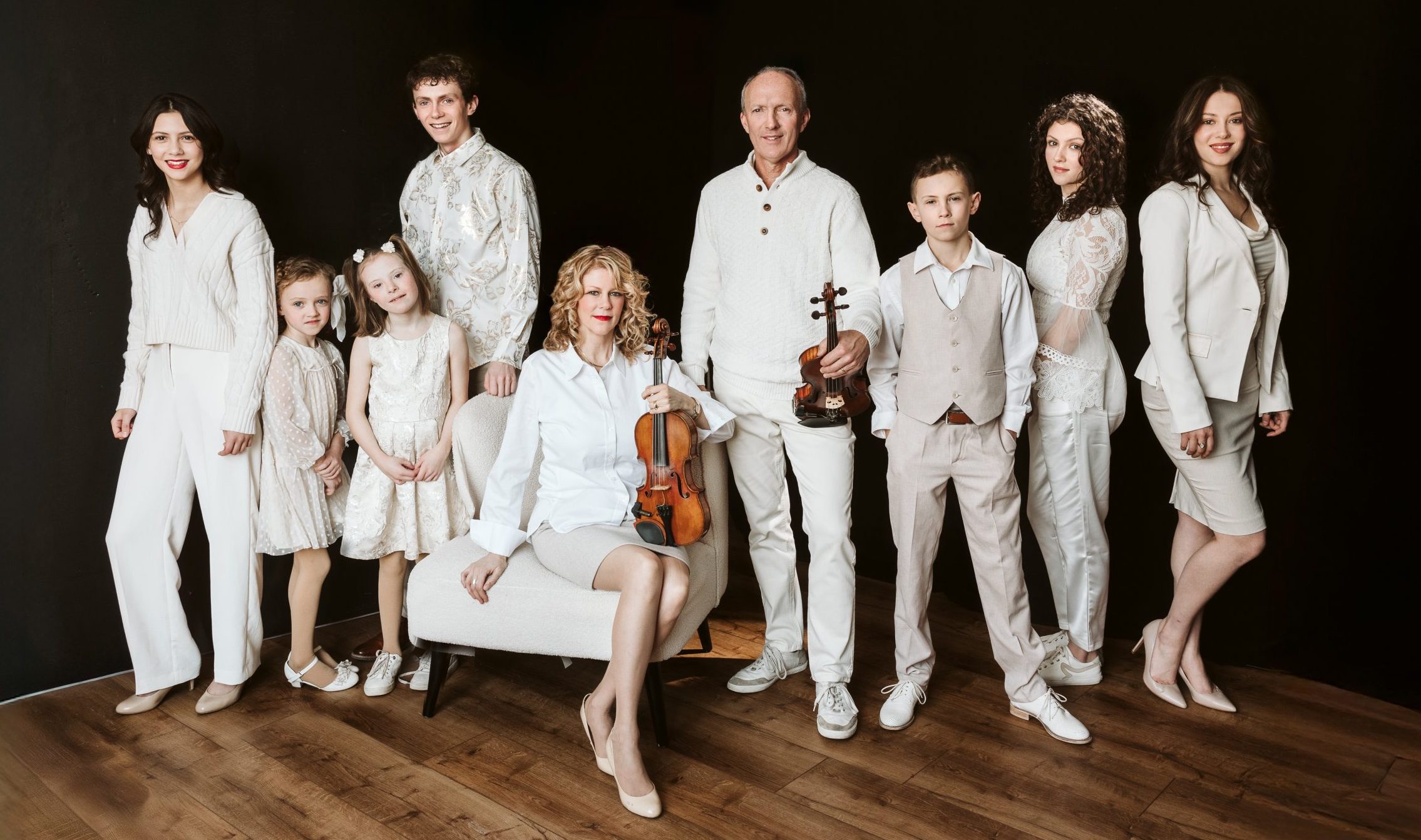 The Algoma Fall Festival presents Natalie MacMaster Donnell Leahy & family This October 27th at the Sault Community Theatre Centre.